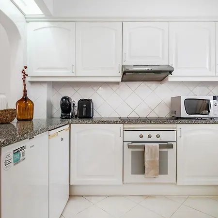 Clube - 2br Pool, Kids Club & Family Fun Διαμέρισμα Αλμπουφέιρα